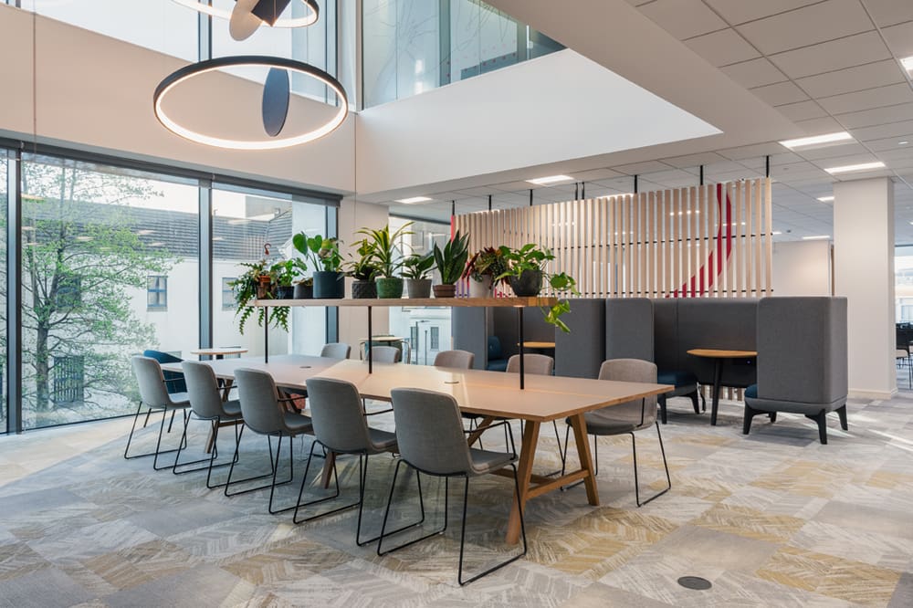 Egészséges és fenntartható terek: Milliken Works with WELL